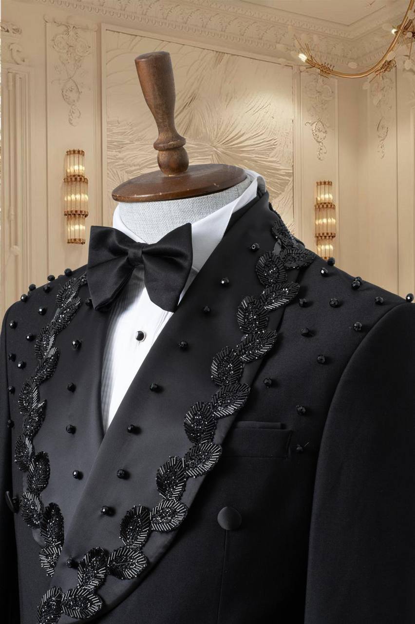 Gold Embroidered Shawl Lapel Men's Tuxedo thumbnail