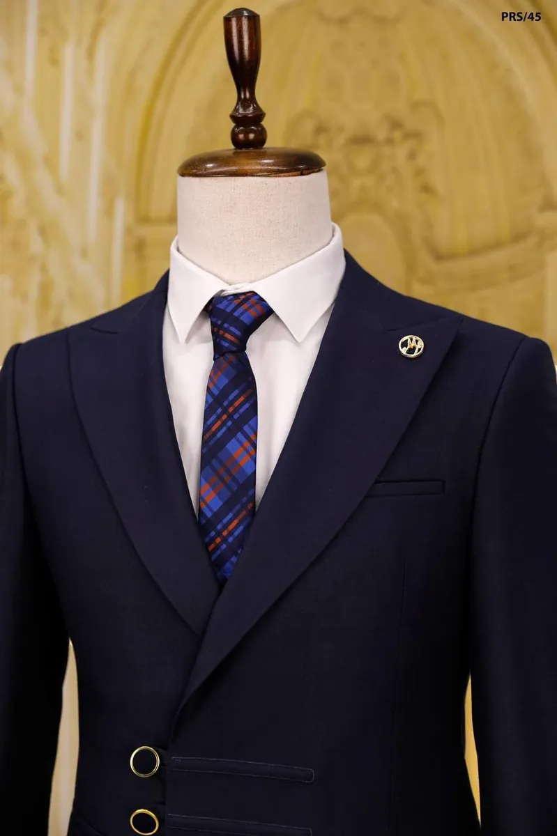 Asymmetric Front Men's Modern Two Piece Suit with Hook Detail – view 4