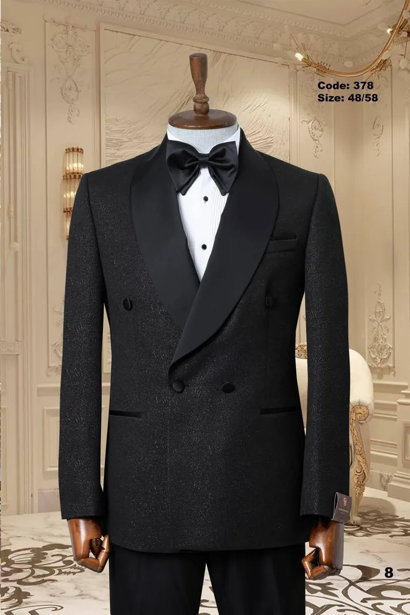 Gold Patterned Shawl Lapel Men's Tuxedo – view 2