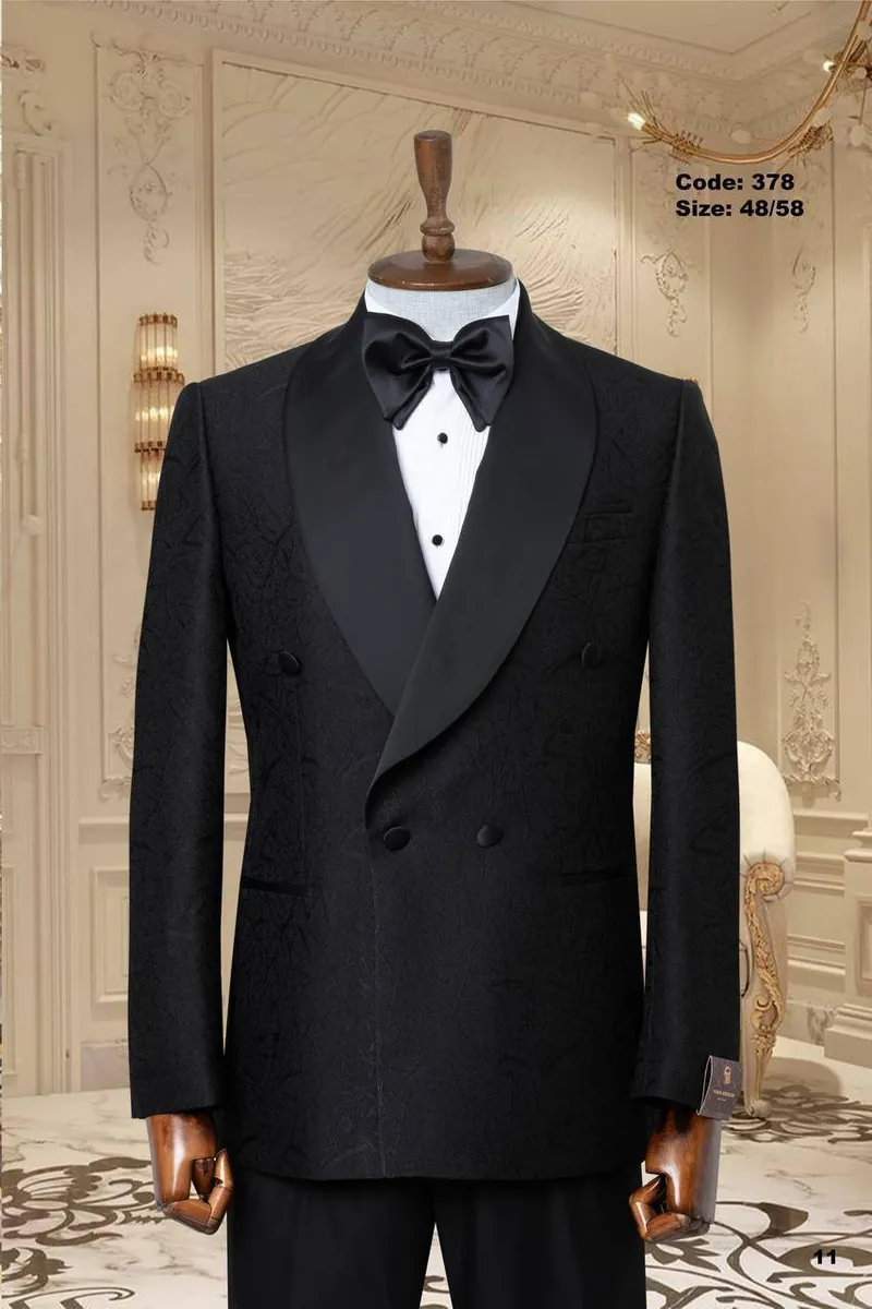 Gold Patterned Shawl Lapel Men's Tuxedo – view 3