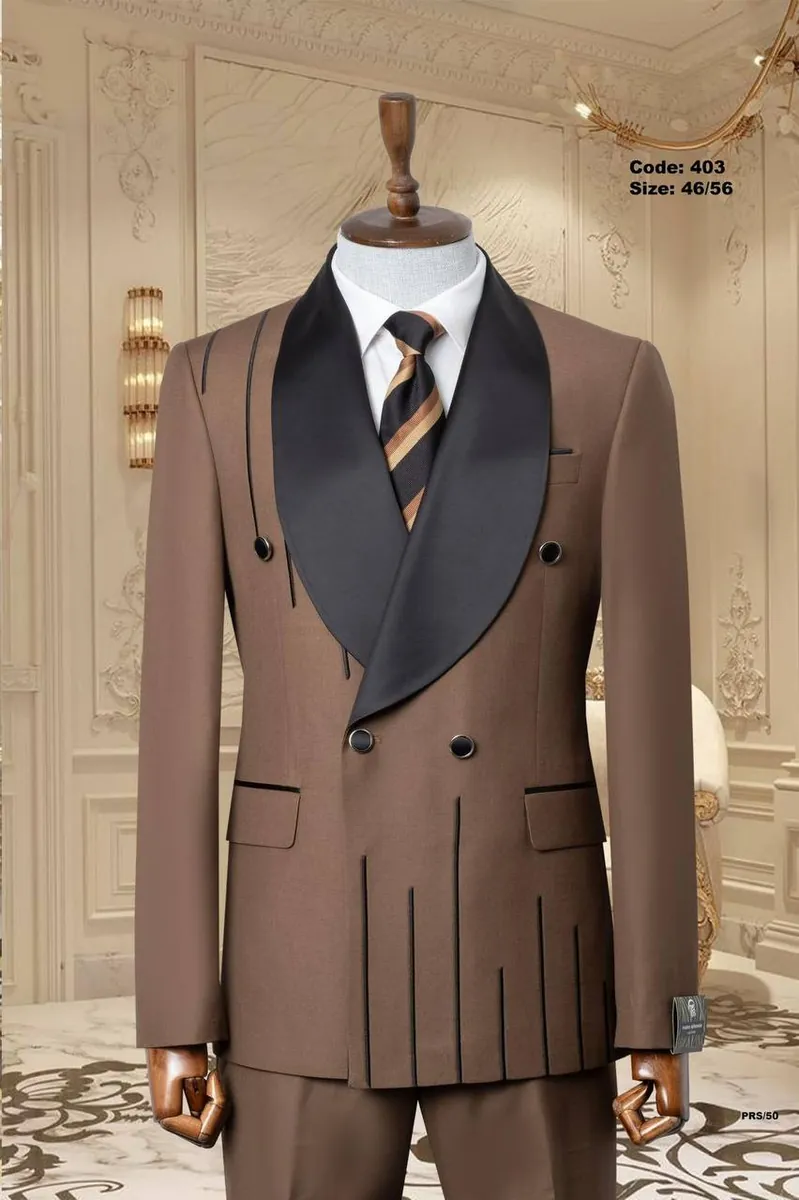 Gold Line Detail Shawl Lapel Men's Tuxedo – view 11