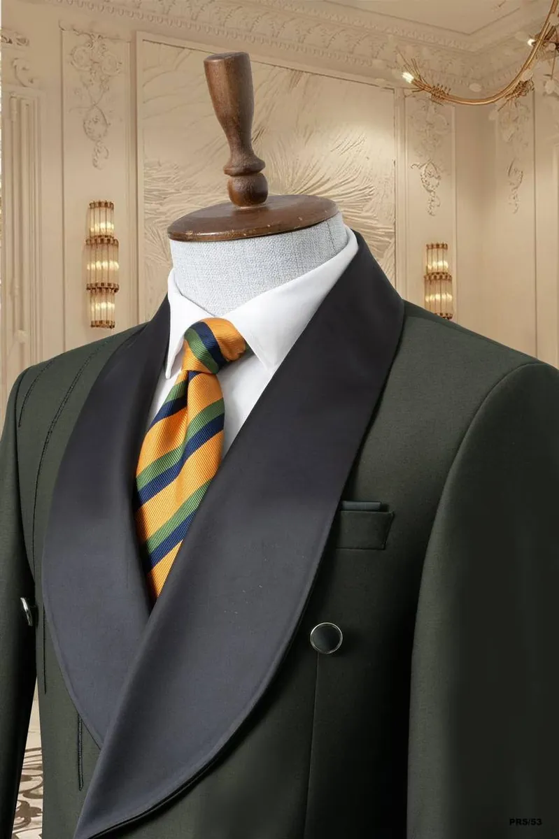 Gold Line Detail Shawl Lapel Men's Tuxedo – view 16