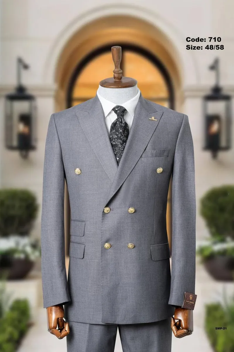 Double-Breasted Peak Lapel Suit with Gold Buttons – view 9