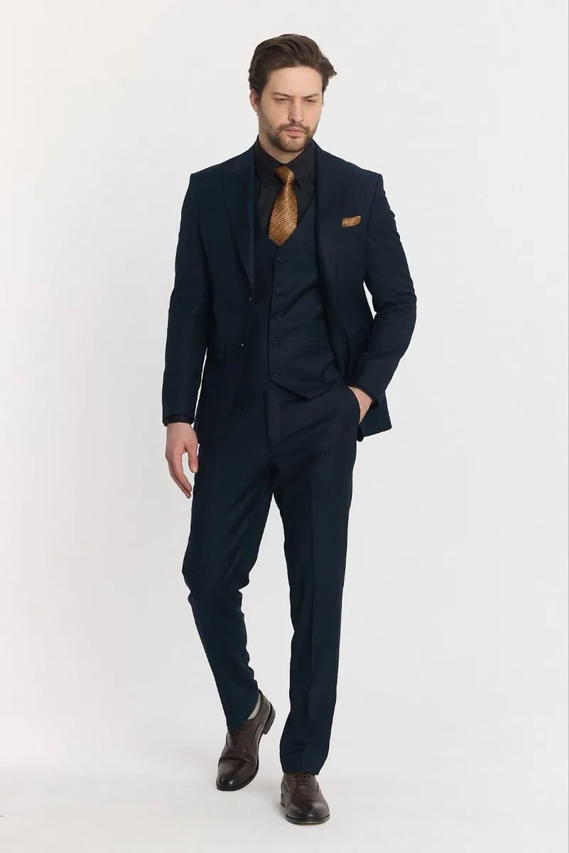 Navy Blue Three-Piece Men's Suit with Peak Lapel – view 2